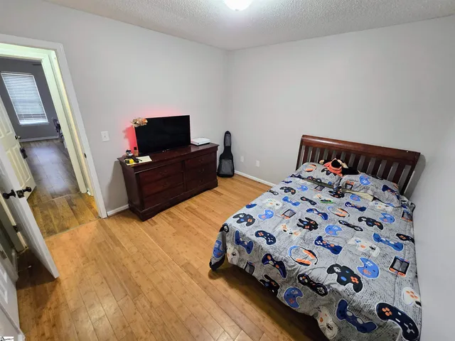 $319,500 | 137 Hillside Circle, Easley, SC 29640