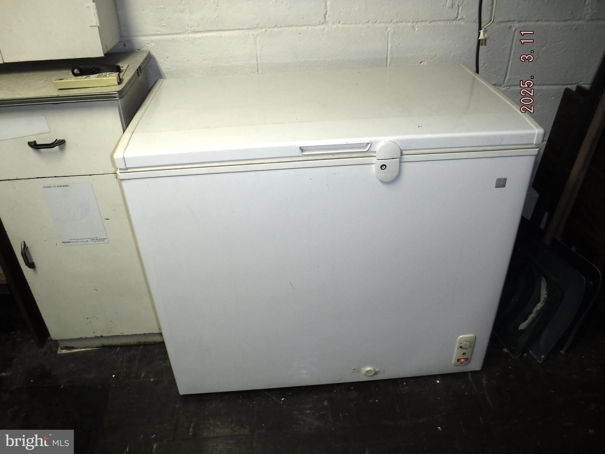 2015 Wareham Road Baltimore, MD 21222 - Photo 35 of 54 a close up of a sink