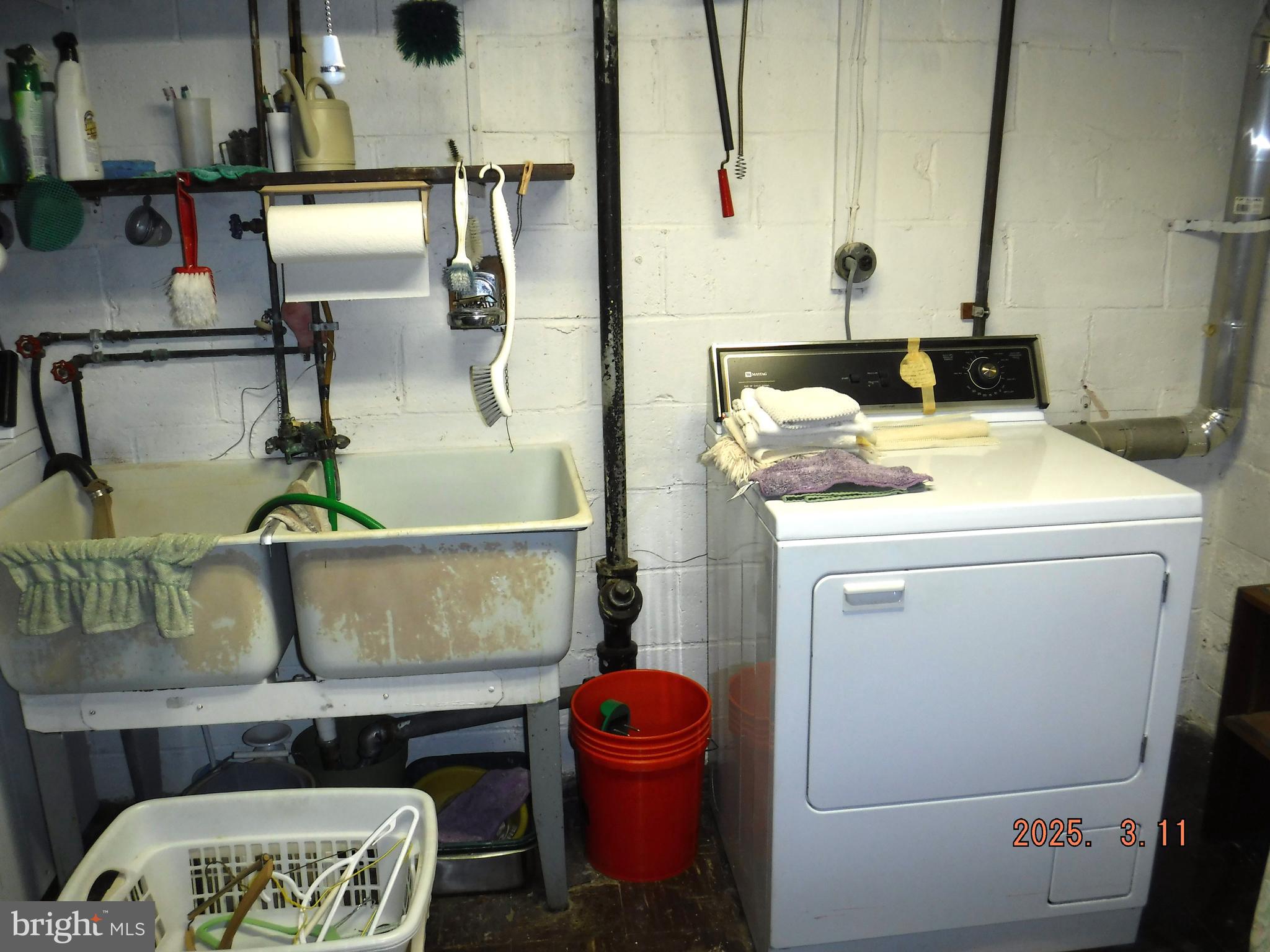 2015 Wareham Road Baltimore, MD 21222 - Photo 41 of 54 a utility room with dryer and washer