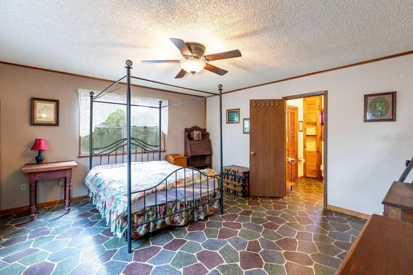 $300,000 | 103 Northeast Suwannee River Drive, Mayo, FL 32066