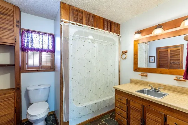 $300,000 | 103 Northeast Suwannee River Drive, Mayo, FL 32066