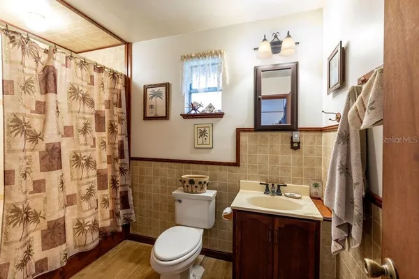 $300,000 | 103 Northeast Suwannee River Drive, Mayo, FL 32066