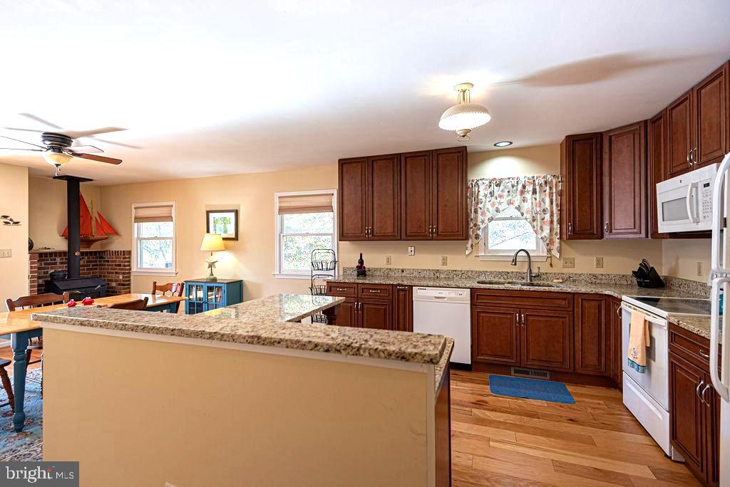 32 Watertown Road Ocean Pines, MD 21811 - Photo 26 of 83 Renovated Kitchen/breakfast