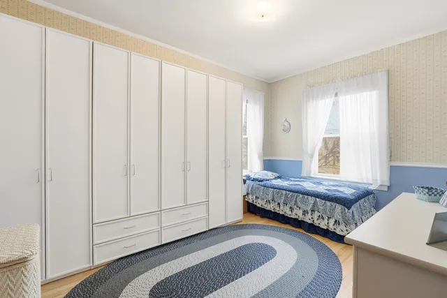 $319,000 | 1533 West Thorndale Avenue, Unit 3W, Chicago, IL 60660