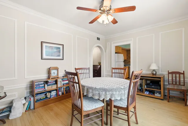 $319,000 | 1533 West Thorndale Avenue, Unit 3W, Chicago, IL 60660