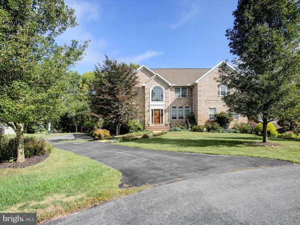 $619,900 | 8140 Golf Vista Drive, Greencastle, PA 17225