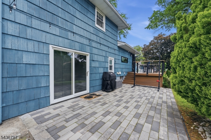 17 Arthur Drive Rutherford, NJ 07070 - Photo 37 of 45