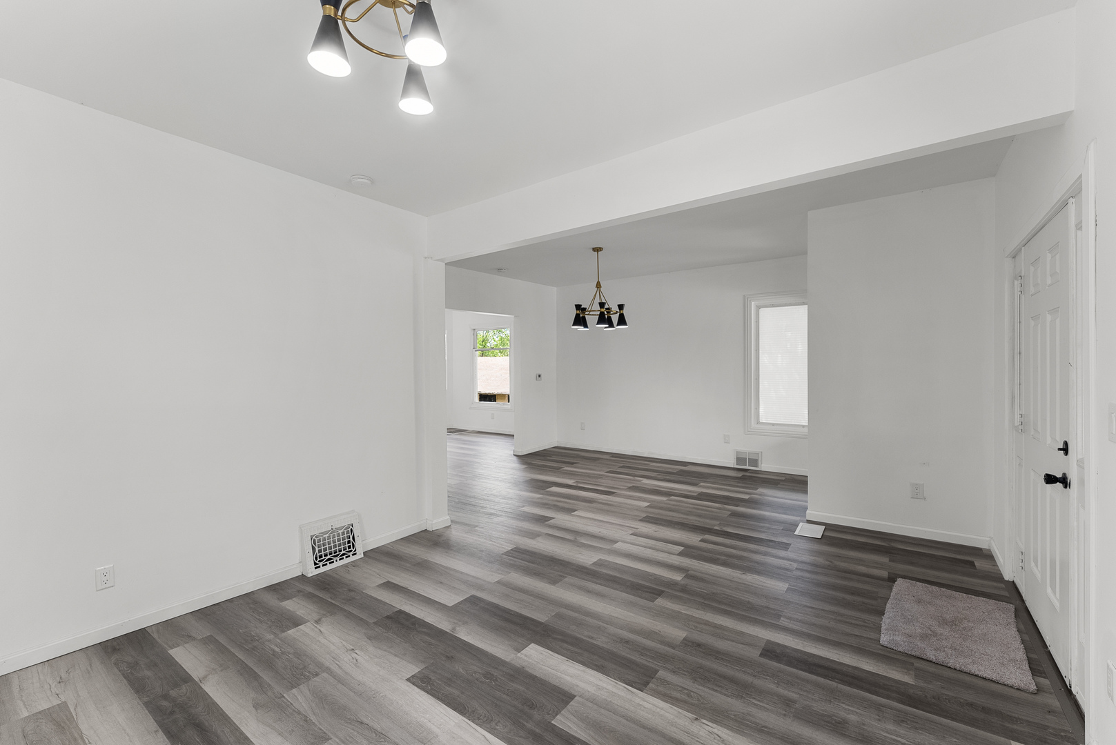 926 43rd Street Rock Island, IL 61201 - Photo 4 of 23