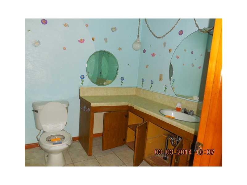 1707 Rutledge Road Greenville, PA 16125 - Photo 16 of 19 Full Bath.