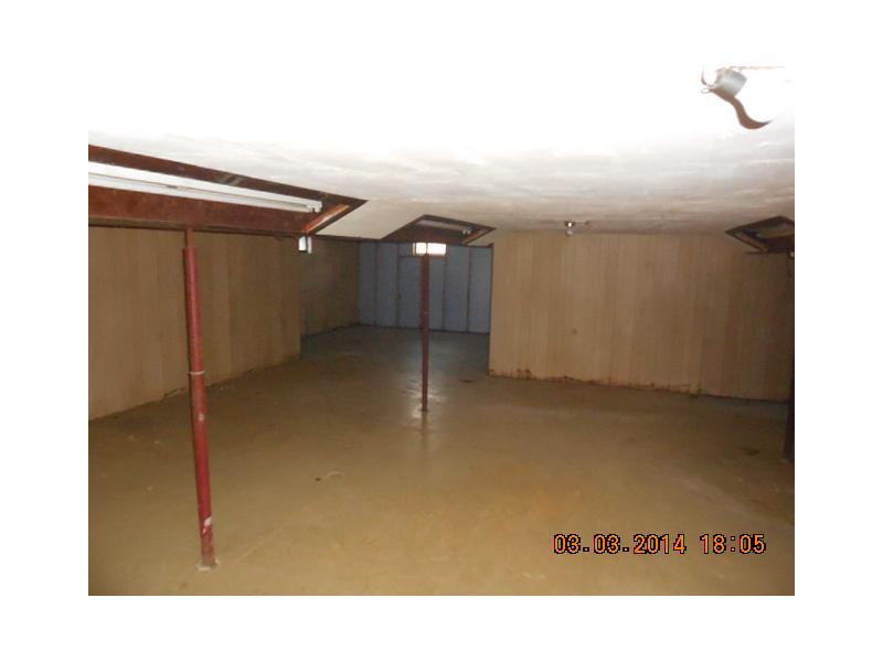 1707 Rutledge Road Greenville, PA 16125 - Photo 18 of 19 Basement/Game Room.