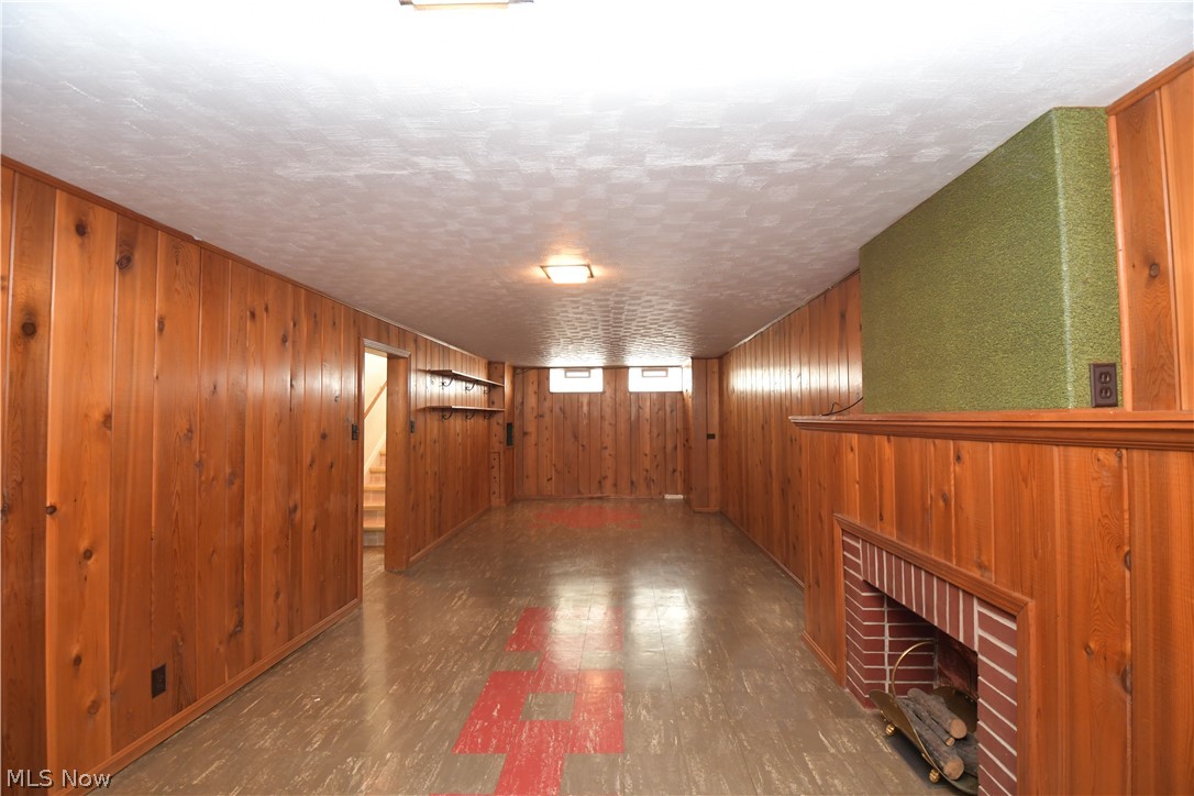 5515 Huron Road Lyndhurst, OH 44124 - Photo 23 of 35
