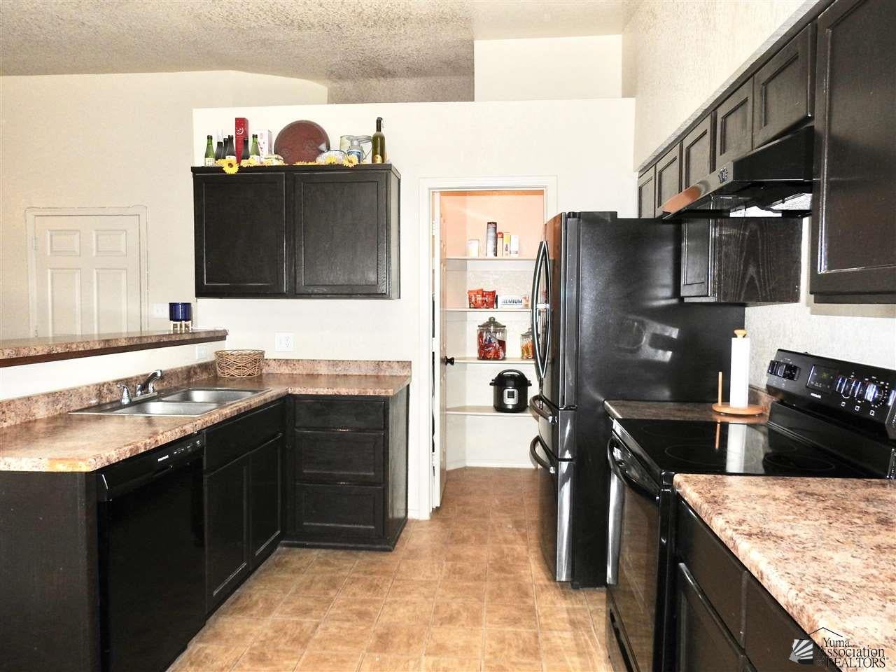 7601 East 40th Road Yuma, AZ 85365 - Photo 9 of 32 Gallery Image 9