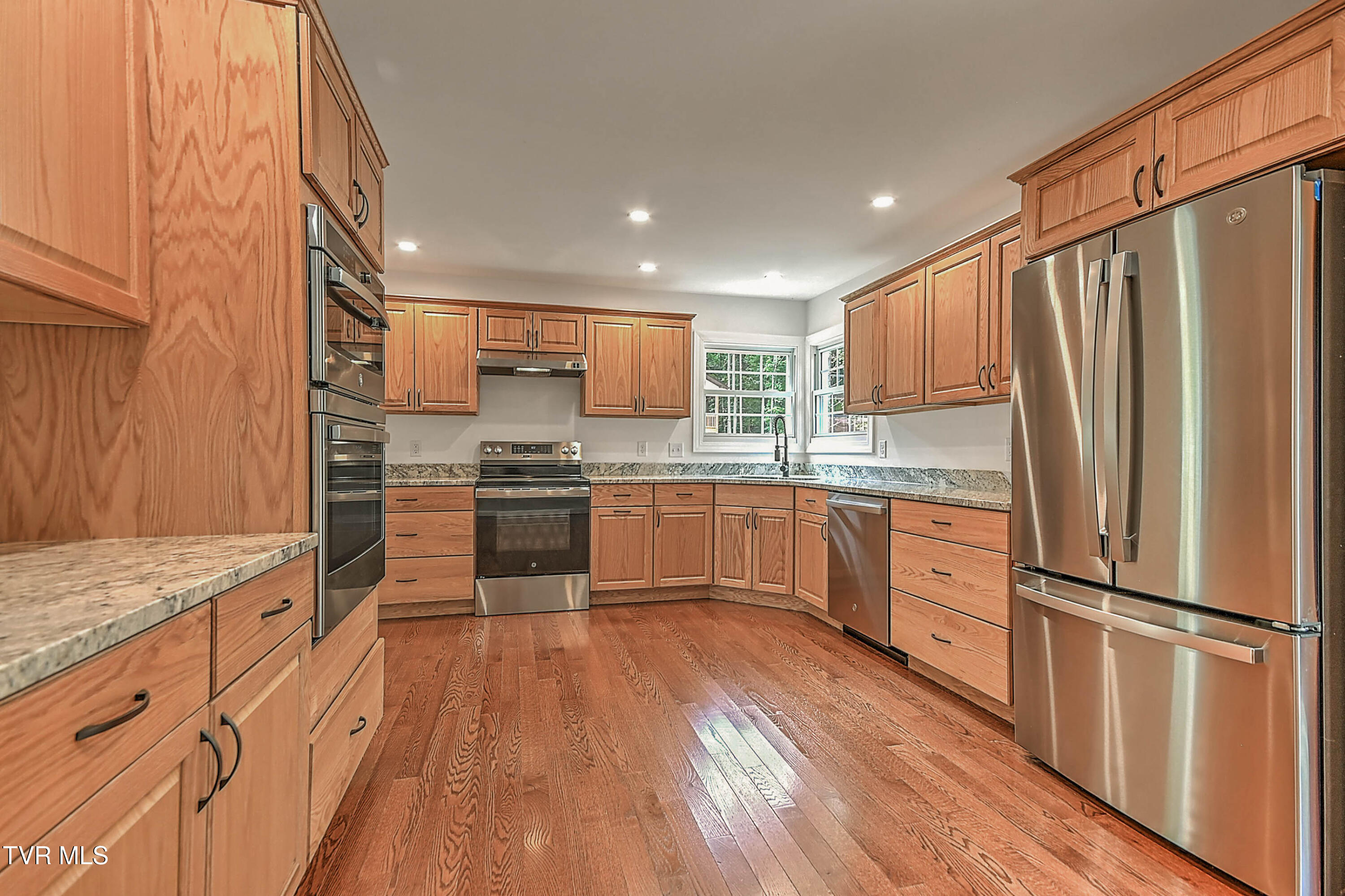 477 Norris Road Butler, TN 37640 - Photo 16 of 40 512 Norris DST-16