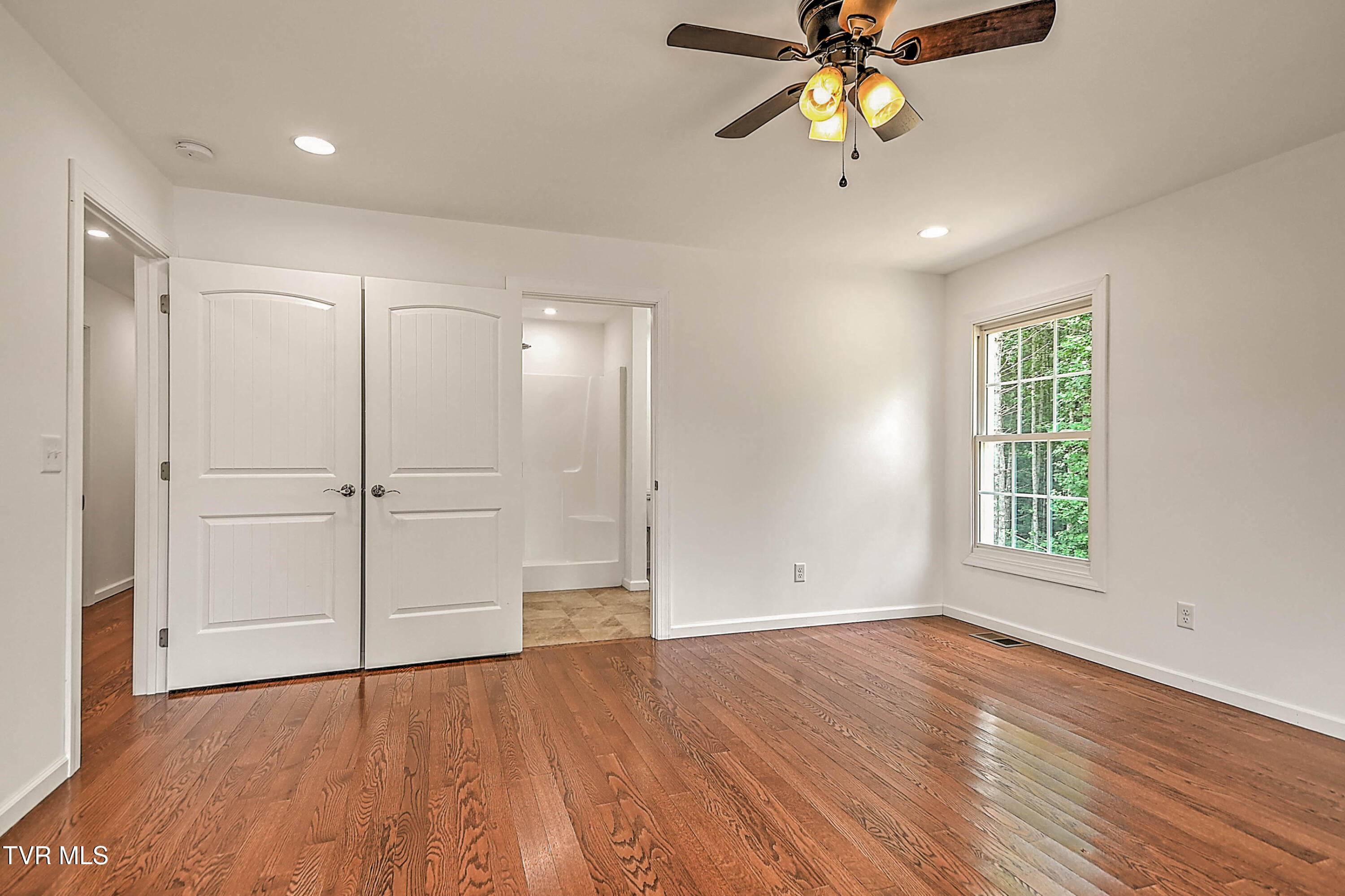 477 Norris Road Butler, TN 37640 - Photo 26 of 40 512 Norris DST-26