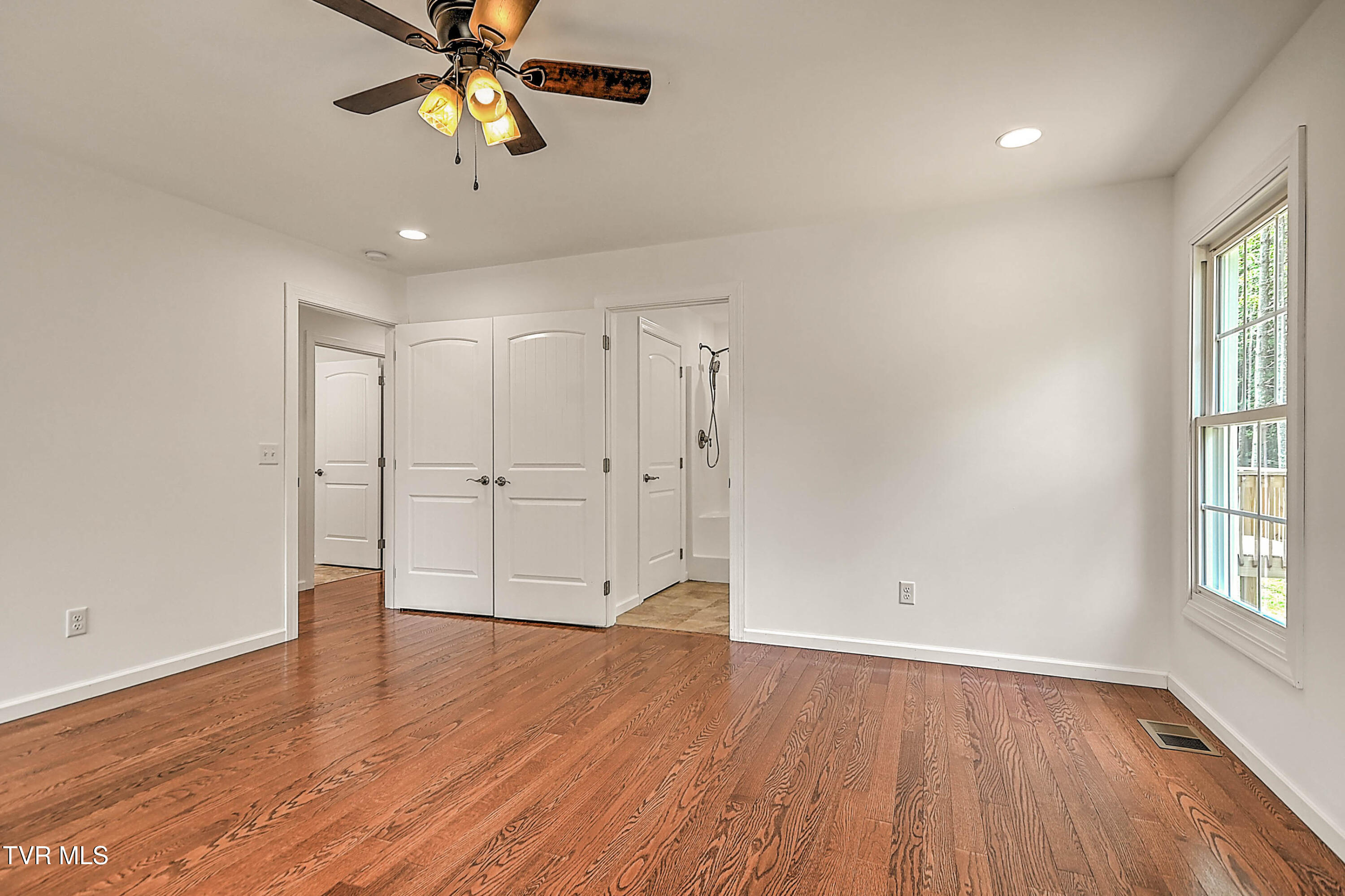 477 Norris Road Butler, TN 37640 - Photo 27 of 40 512 Norris DST-27