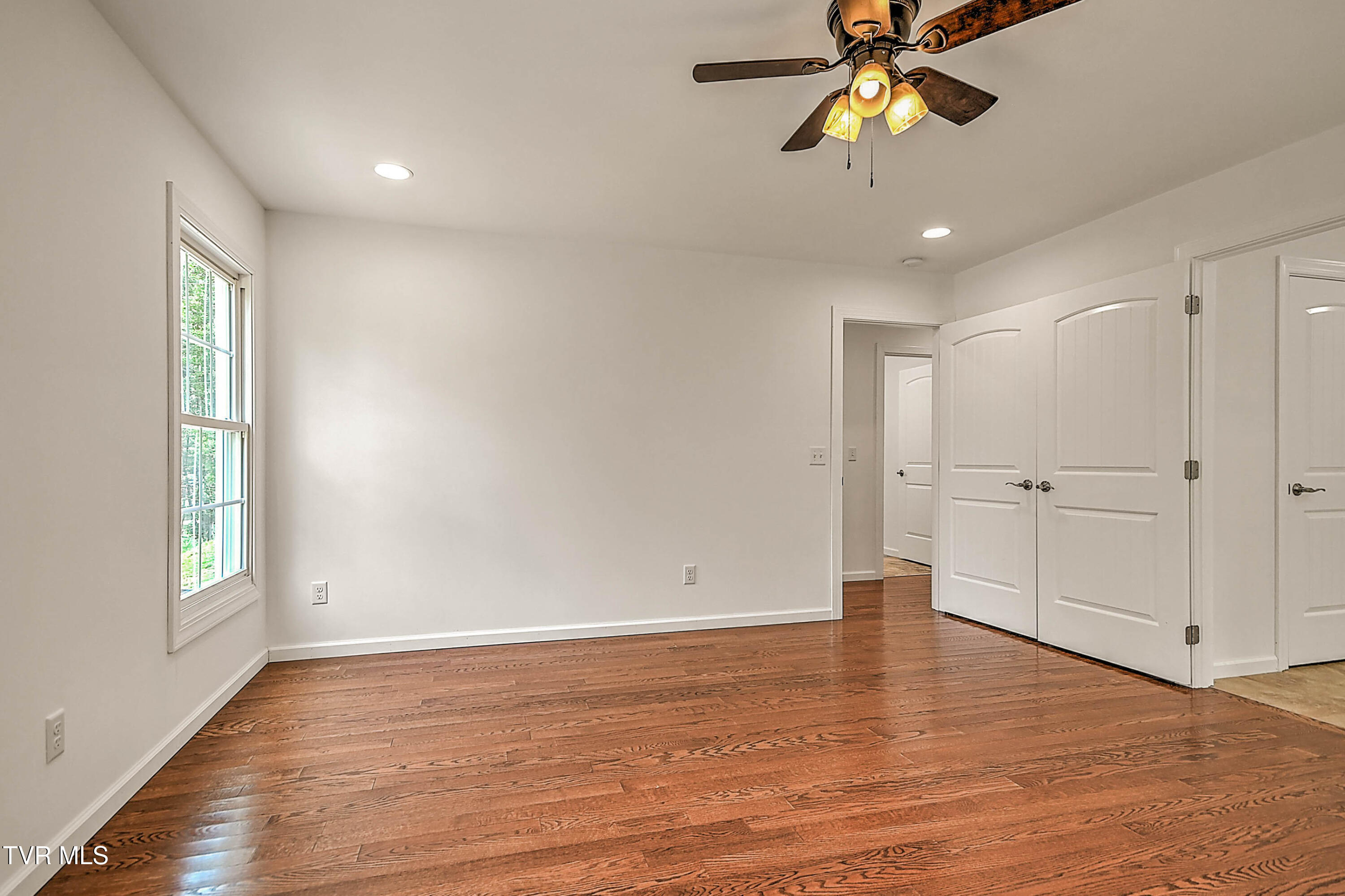 477 Norris Road Butler, TN 37640 - Photo 28 of 40 512 Norris DST-28