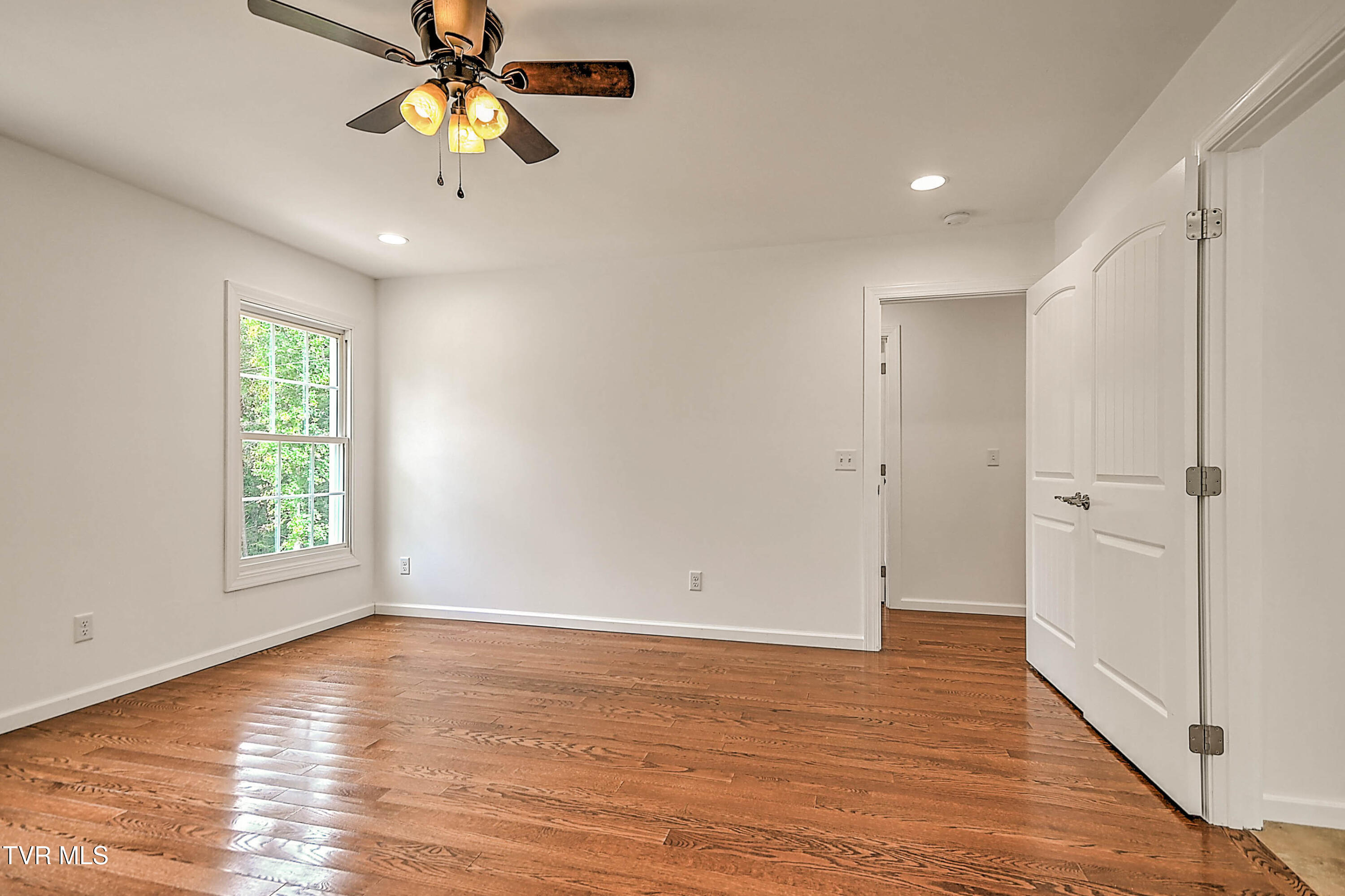 477 Norris Road Butler, TN 37640 - Photo 30 of 40 512 Norris DST-30