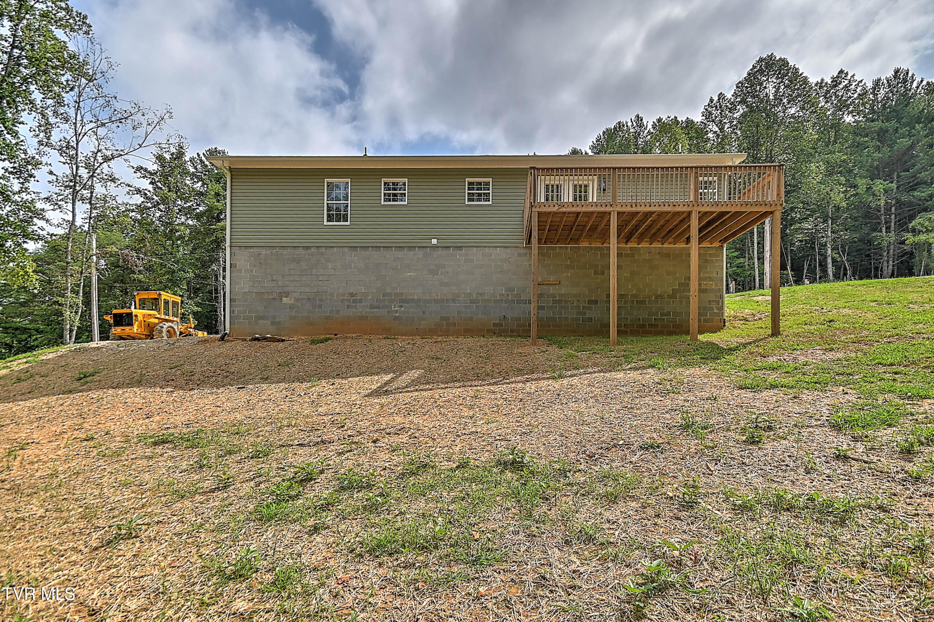 477 Norris Road Butler, TN 37640 - Photo 37 of 40 512 Norris DST-37