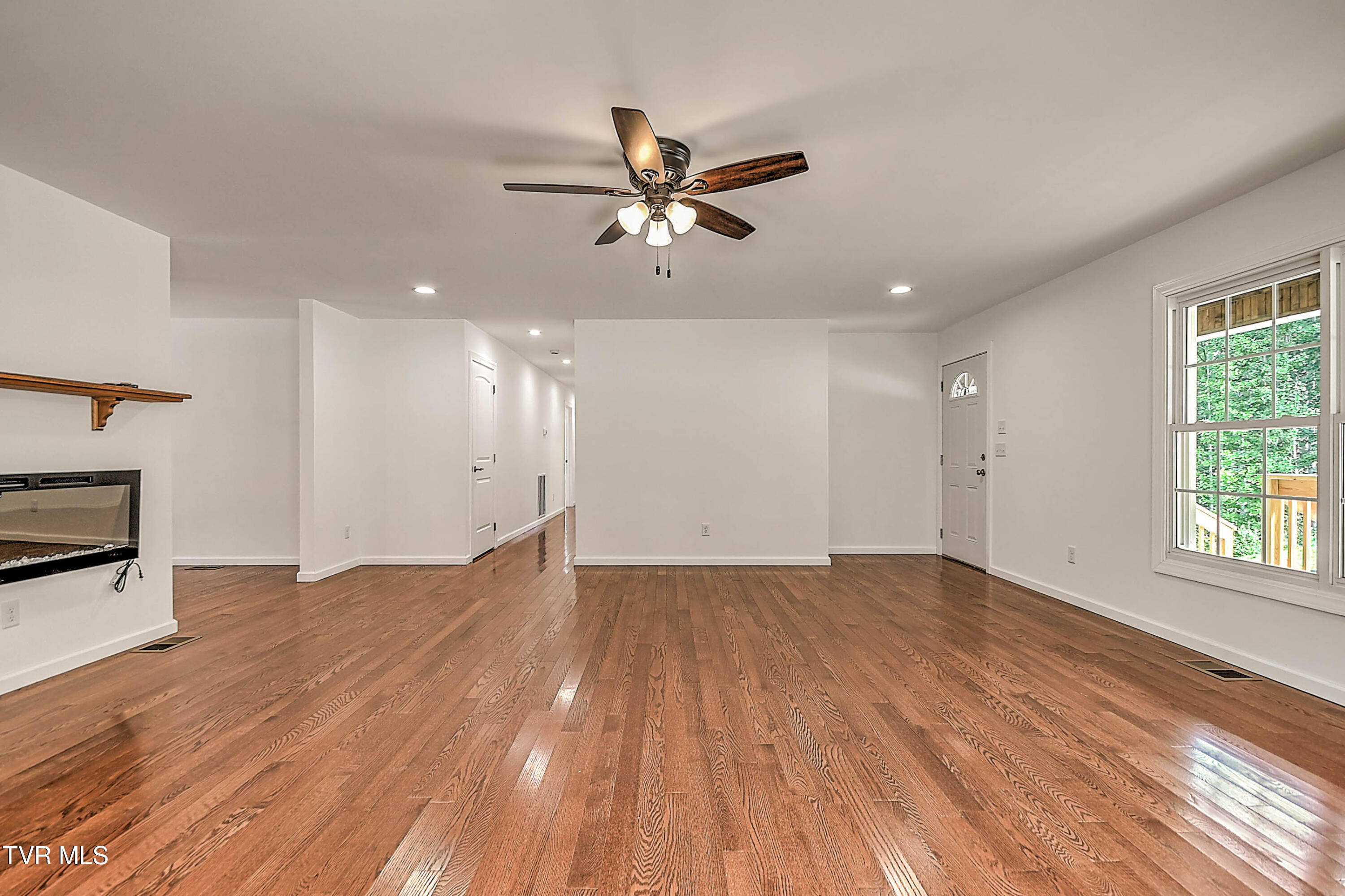 477 Norris Road Butler, TN 37640 - Photo 9 of 40 512 Norris DST-9