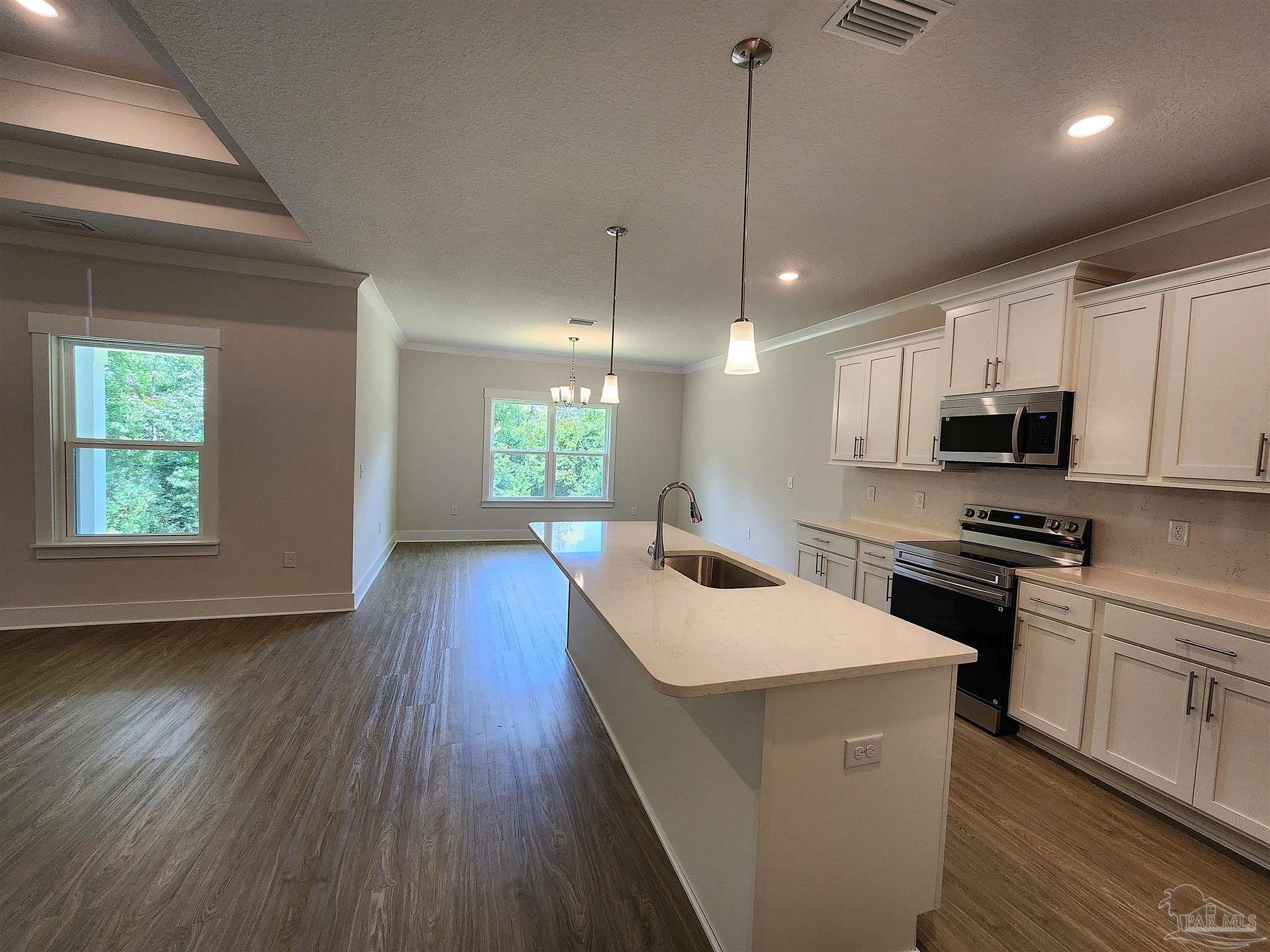 2422 Pine Forest Road Cantonment, FL 32533 - Photo 8 of 17