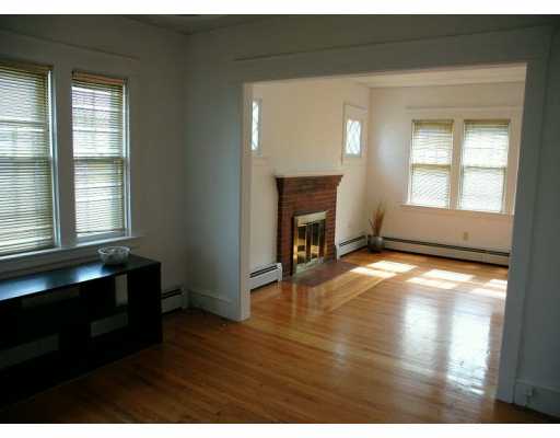 23 Ausdale Road Cranston, RI 02910 - Photo 4 of 8 Living Room.