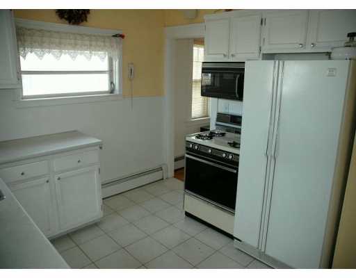23 Ausdale Road Cranston, RI 02910 - Photo 8 of 8 Kitchen.