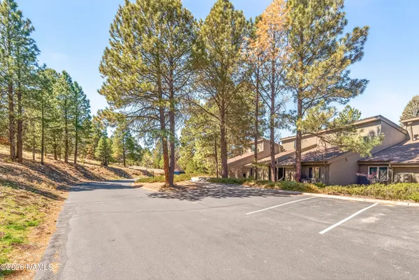 $350,000 | 2605 North Pinon Ridge Drive, Unit 570, Flagstaff, AZ 86004