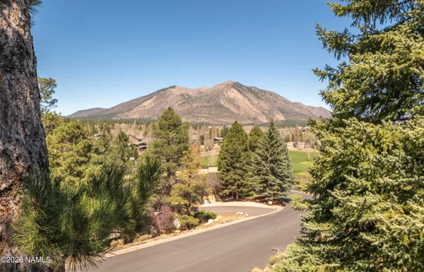 $350,000 | 2605 North Pinon Ridge Drive, Unit 570, Flagstaff, AZ 86004