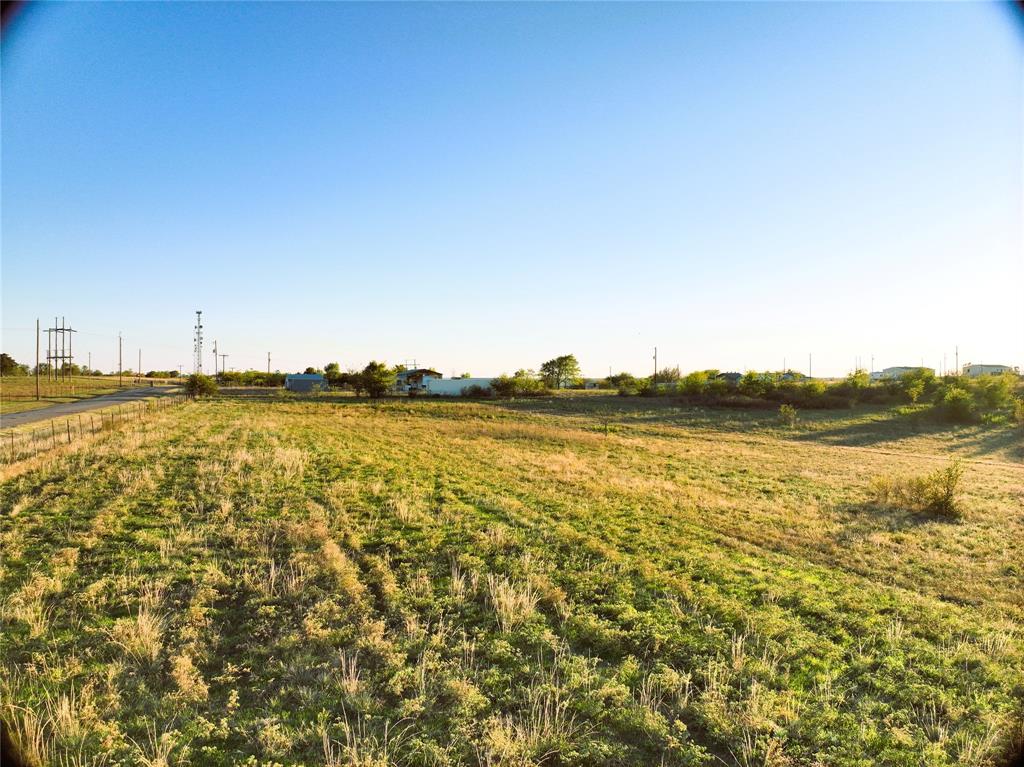5885 H Upper Denton Road Weatherford, TX 76085 - Photo 5 of 10 a view of an ocean