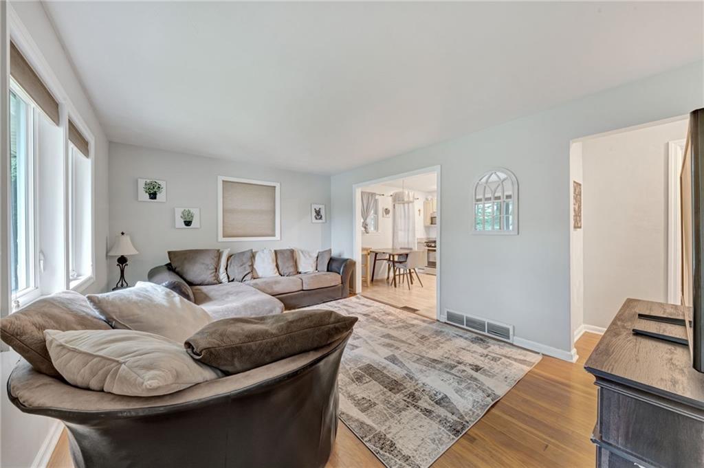 36 Hunter Road Gibsonia, PA 15044 - Photo 2 of 22 Gallery Image 2