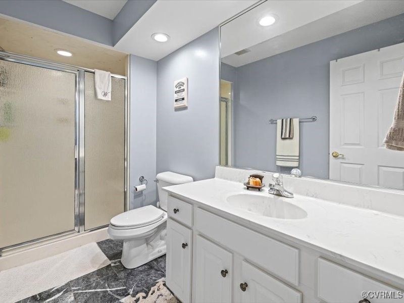 225 Lighthouse Pointe Hopewell, VA 23860 - Photo 8 of 32 a bathroom with a sink toilet and shower