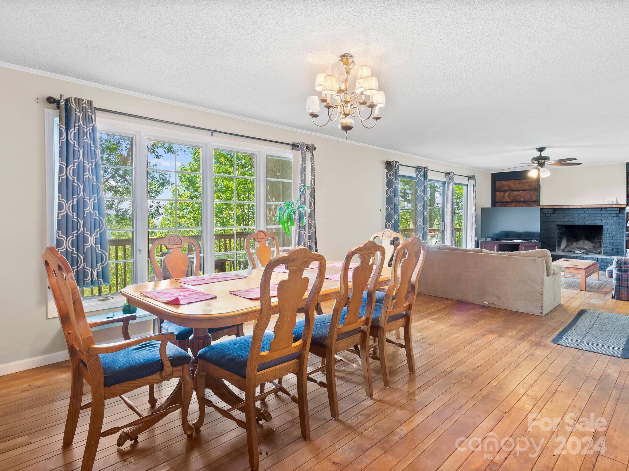 8 Bent Tree Road Asheville, NC 28804 - Photo 8 of 29 Gallery Image 8