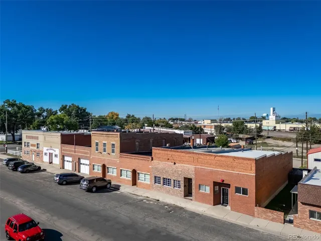 a picture of city view