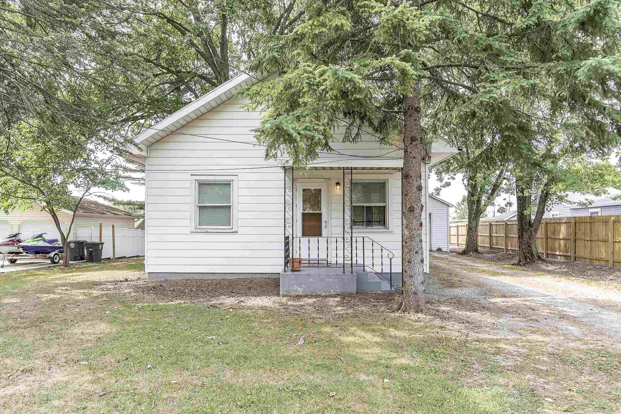 1517 Rabus Drive Fort Wayne, IN 46825 - Photo 10 of 36