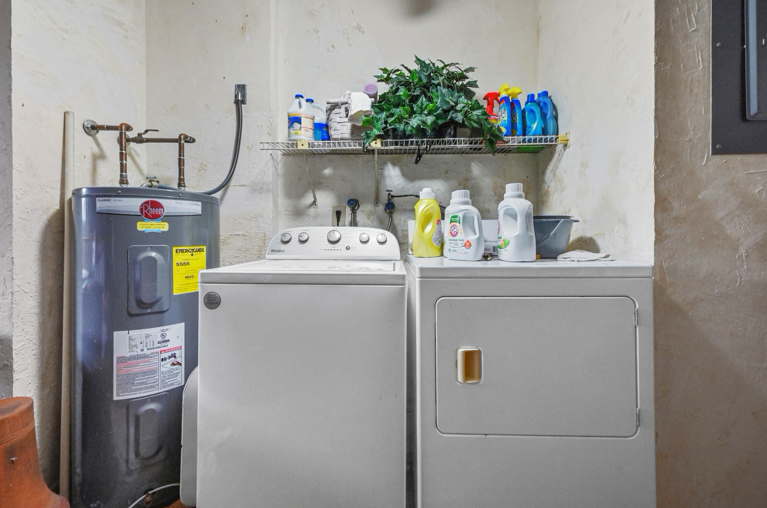 9585 Lancaster Place Boca Raton, FL 33434 - Photo 22 of 27 13 Laundry room 01