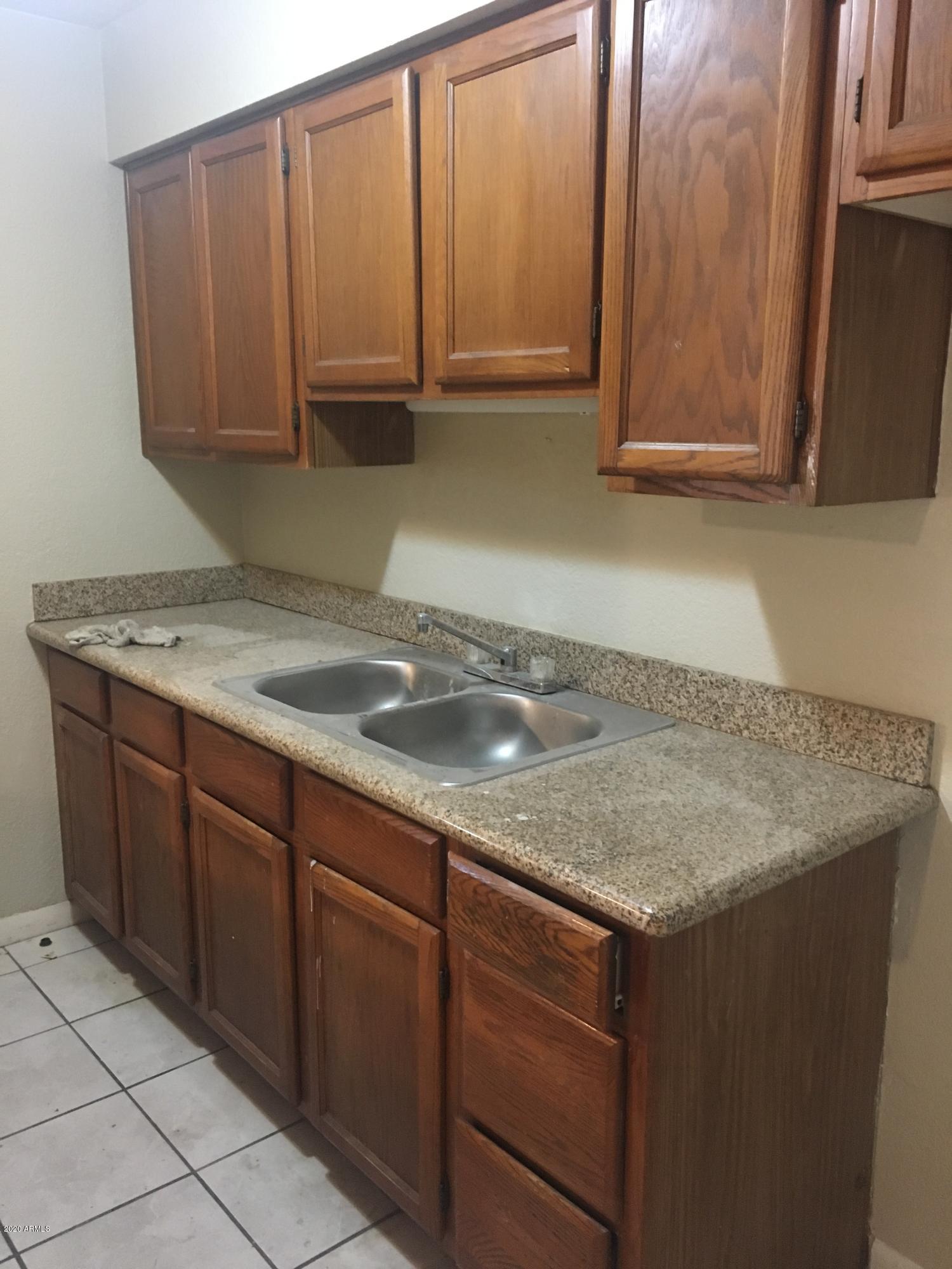 3858 West Bethany Home Road Phoenix, AZ 85019 - Photo 12 of 22 IMG_6925