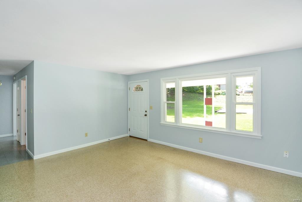 20 Valley Road St. Charles, MO 63303 - Photo 3 of 23 Gallery Image 3