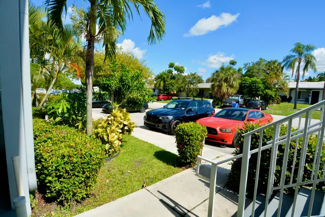 $1,450 | 2000 Northeast 51st Court, Unit 103, Fort Lauderdale, FL 33308