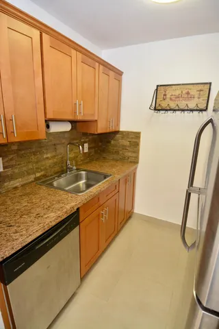 $1,450 | 2000 Northeast 51st Court, Unit 103, Fort Lauderdale, FL 33308