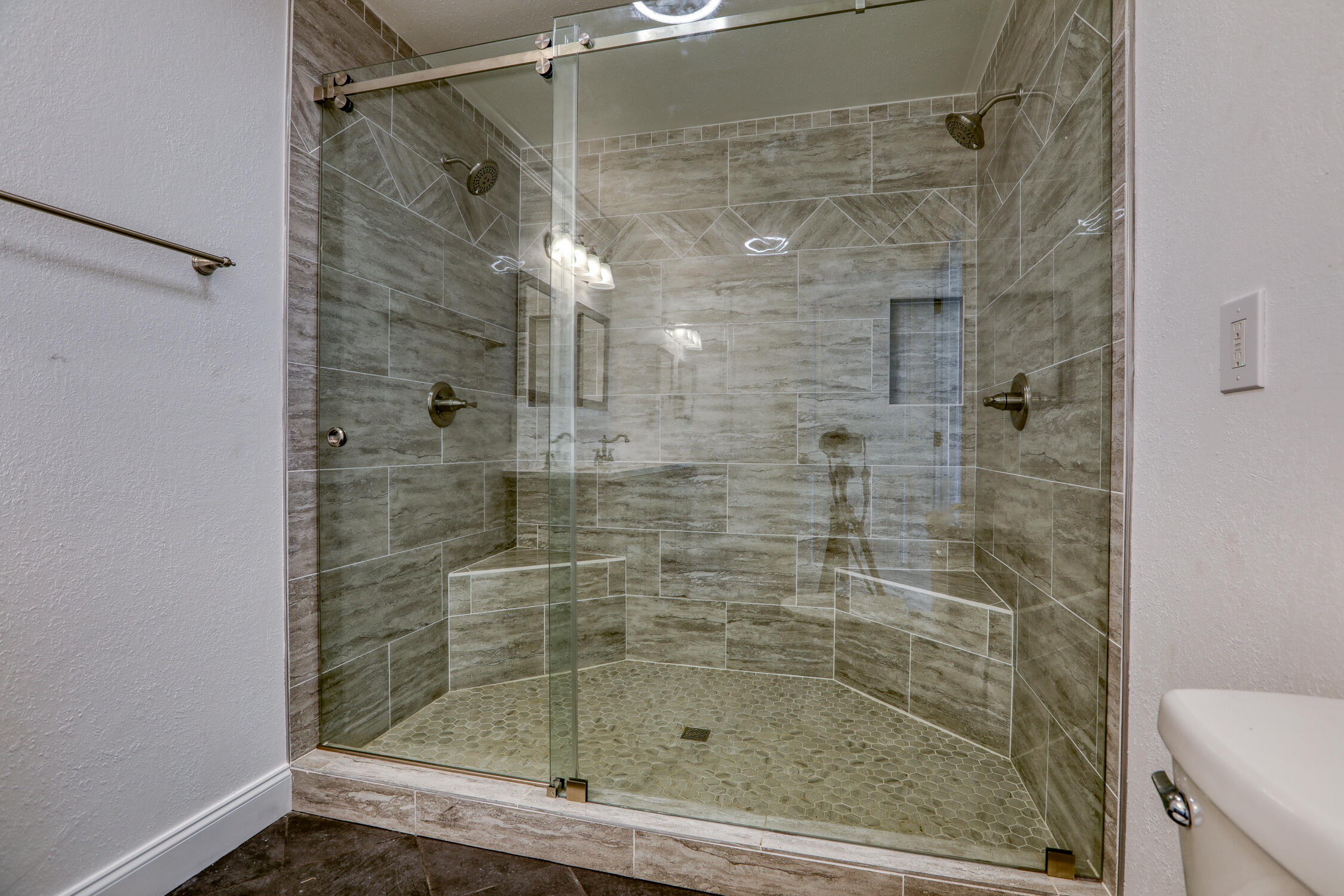 129 Murphy Road Bulls Gap, TN 37711 - Photo 43 of 84 Master bathroom.