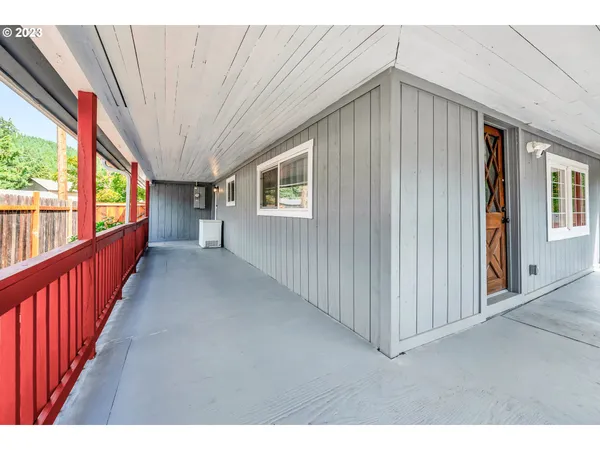 $325,000 | 38058 Railroad Lane, Marcola, OR 97454