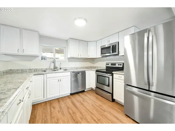 $325,000 | 38058 Railroad Lane, Marcola, OR 97454