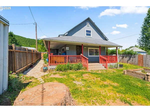 $325,000 | 38058 Railroad Lane, Marcola, OR 97454