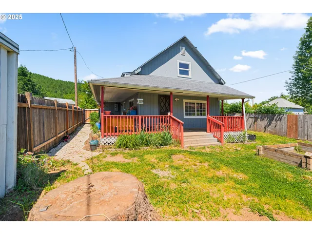 $325,000 | 38058 Railroad Lane, Marcola, OR 97454