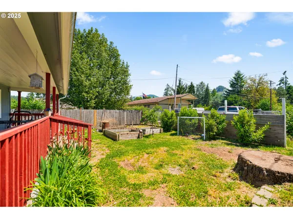 $325,000 | 38058 Railroad Lane, Marcola, OR 97454