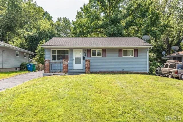 $1,600 | 104 Glen Garry Road, St. Louis, MO 63137