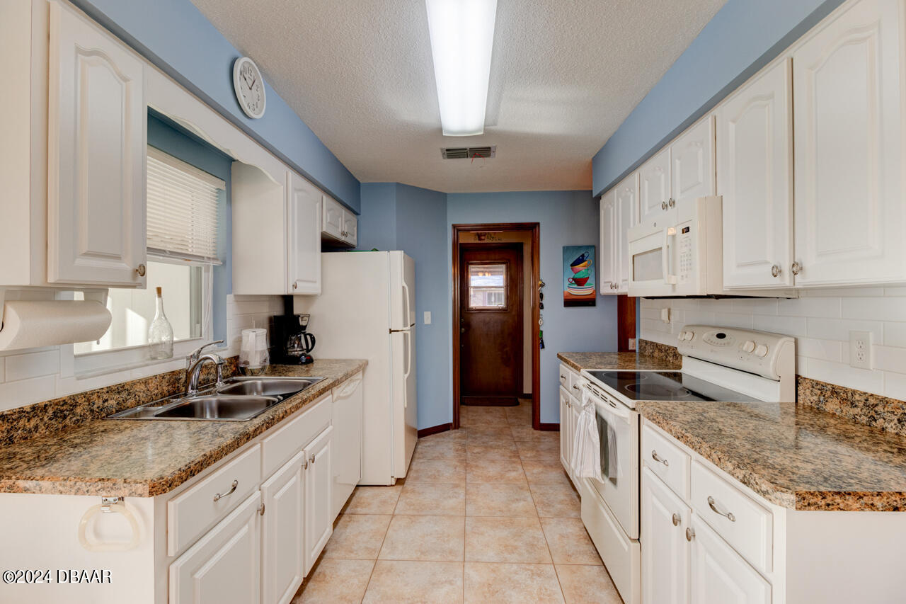 1321 Mardrake Road Daytona Beach, FL 32114 - Photo 8 of 28 19-1321-Mardrake-Rd-19
