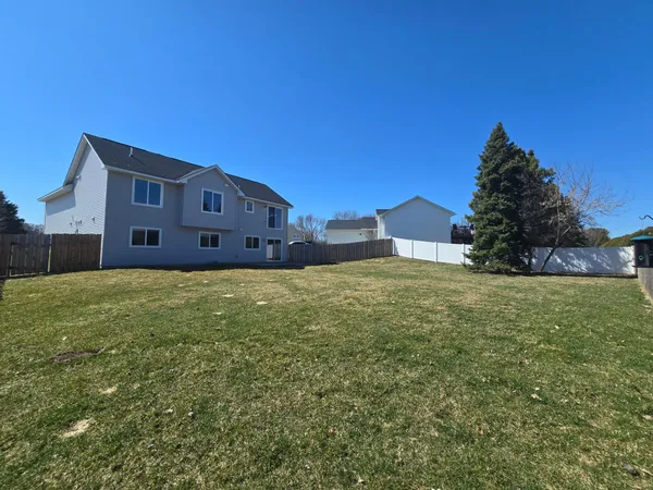 $415,000 | 1115 Rich River Way, New Richmond, WI 54017