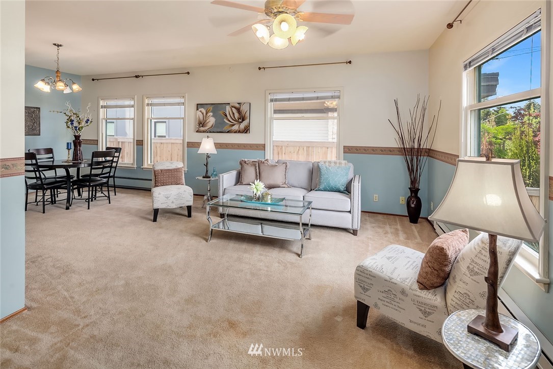 117 North 76th Street Seattle, WA 98103 - Photo 2 of 14 Gallery Image 2