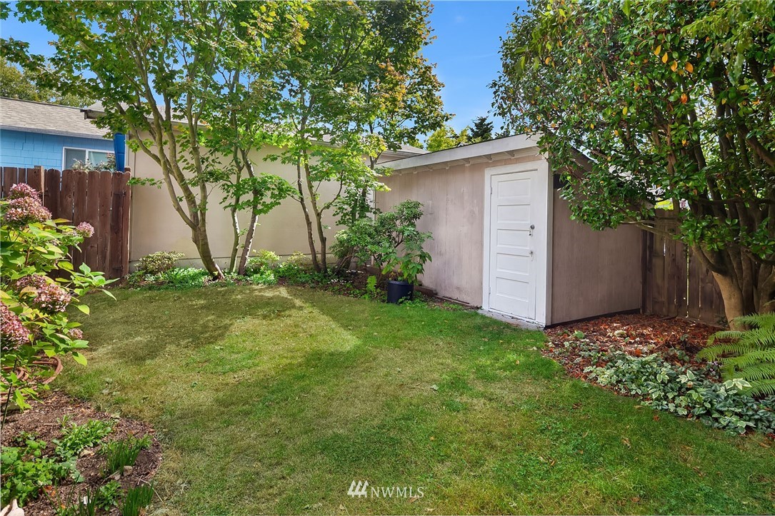 117 North 76th Street Seattle, WA 98103 - Photo 12 of 14 Gallery Image 12